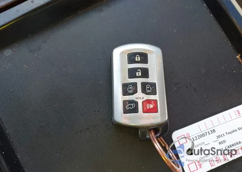 2011 Toyota Sienna Limited V6 z USA, uszkodzony, nr VIN 5TDYK3DC0BS124322